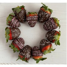 Chocolate-Dipped Strawberries (6 Quantity)