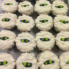Mummy Monster Cupcakes