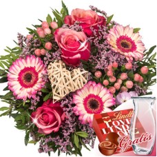 Flower Bouquet Herzklopfen with vase and Lindt Chocolate