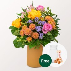 Flower Bouquet Fruhjahrszauber with vase & 3 Ferrero Giotto