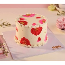 LOVE AT FIRST SLICE CAKE 1KG
