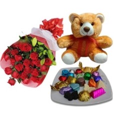 (46) Cake W/ Flower & Pillow