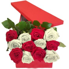 12 Red And White Roses In Gift Box