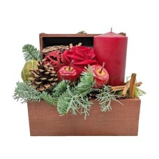 Festive red ichest