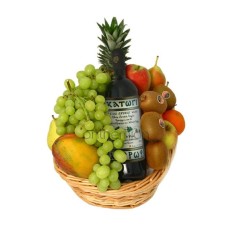 Basket with fruits and a bottle of wine (Basic)