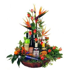 Arrangement of flowers and 5 different drinks