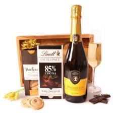 Bubbly with Dark Chocolate