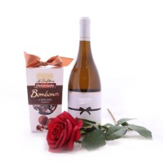 Romantic Touch (Medium)