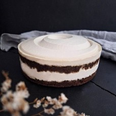 Chocolate and vanilla cake with fruits gluten free