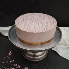 Gluten-free strawberry and raspberry cake