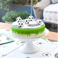 Soccer ball cake (Small ((18 cm) 6-8 slices))
