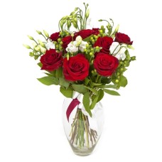 red roses and white lysianthus (Standard)