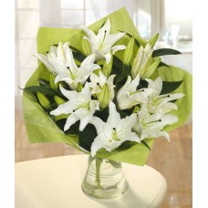 White Lily Bouquet (Standard)