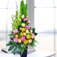Mixed Roses And  Orchids Fresh Flowers Arrangement