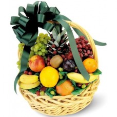 Fresh Seasonal Fruits Basket