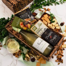 White Wine &amp; Snax Gift Box