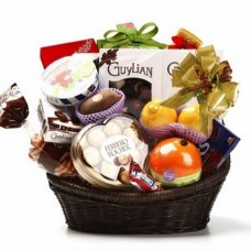 Gourmet and Fruits Indulgence