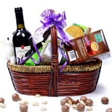 Spanish Wine Gift Basket