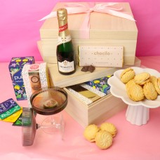 Afternoon Tea & Sparkling Wine Gift