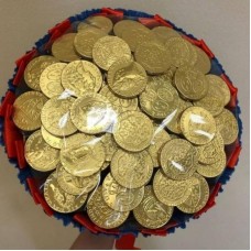 Bouquet,of,chocolate,coins.,Sweet,gift,on,the,day,of,the,birthday,,anniversary