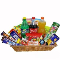 Deluxe Snacks and Drinks Basket (regular)