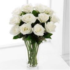 White Roses Vase (12 Roses)