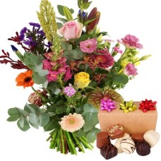Garden Surprise bouquet + 300 grams of candies (Medium bouquet + Handmade candies 300 grams)