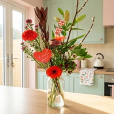 Romantic picking box included, glass vase (Love cut flowers small rose - red inclusive or narrow glass vase and hearts/feathers)