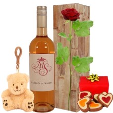 Tasty love package + fresh red rose