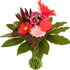Pink and red bouquet in a heart frame (Pink - red bouquet in heart frame)