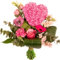 Pink heart bouquet "Femmie" (Valentines heart bouquet medium pink)