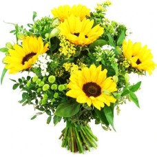 Bouquet mixed with sunflowers, among others (Medium sunflower bouquet)
