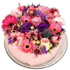 deliver pink purple flower cake (Medium pink purple flower cake on a glass plate)