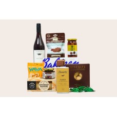 Epic Gift Box with Pinot Noir