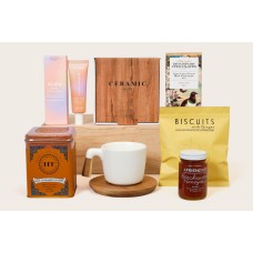 Tea & Pamper Gift Box.
