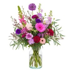 Pink floral splendour bouquet (Standard (S))