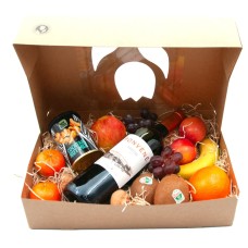 Fruit box red wine