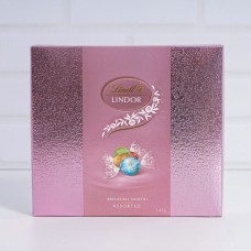 Lindt LINDOR GIFT BOX Pink Ribbon 147g