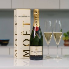 Moet Chandon NV Champagne