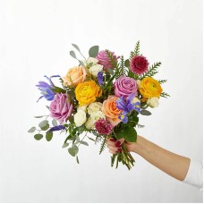 Gleaming Iris Bouquet (Standard)