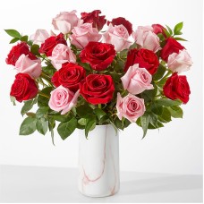 The Flirt Rose Bouquet (12 Roses)