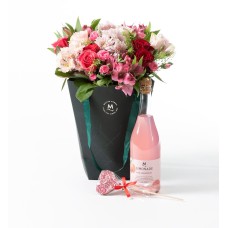 Rose bouquet in a gift bag with lemonade and heart chocolate (None selected)