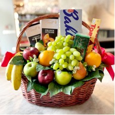 Grand Fruit & Chocolate Hamper