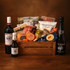 Large Wooden Deli Hamper (HALAL)