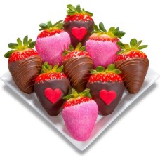 Amazing Chocolate-Dipped Strawberries with Hearts (12 Chocolate Strawberries)