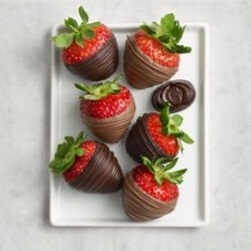 Tantalizing Drizzled GODIVA Dipped Strawberries (6 Chocolate Strawberries)