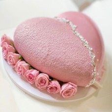 Heart cake with Pink Roses