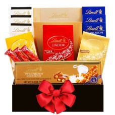 Large Deluxe Lindt Gift Hamper
