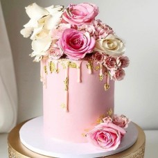 Pink And White Roses Cake (Half KG)