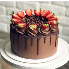 Fresh Strawberries Chocolate Cake (Half KG)